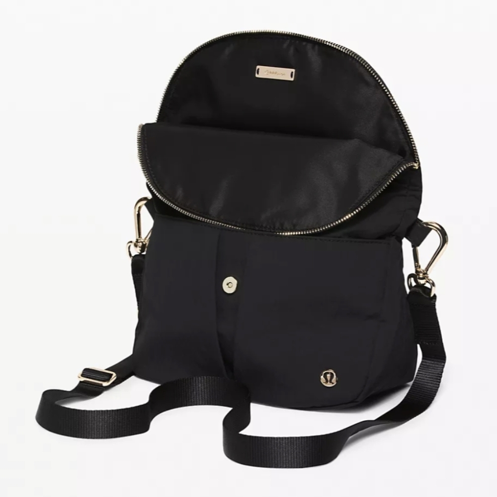 Lululemon All Night Festival bag 5L